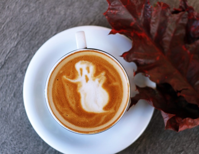 afbeelding van een spookje in latte art