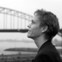 Portretfoto van auteur Gijs Jansen