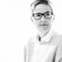 Portretfoto van auteur Elke van Hoof