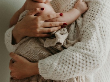 moeder en een baby