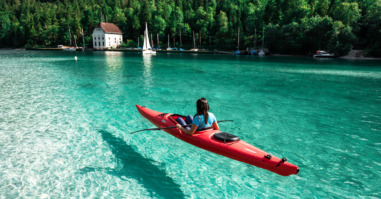 00000083848_Kajakfahren-am-Plansee-in-Tirol_Oesterreich-Werbung_Johannes-Hulsch