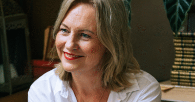 Column Irene Smit
