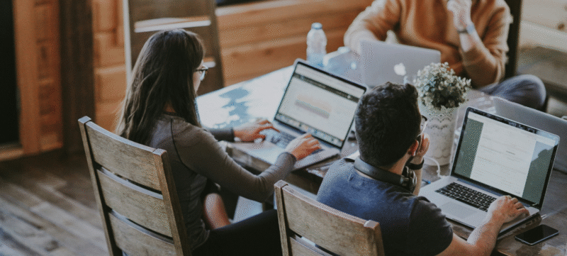 Geen aansluiting met jonge collega´s