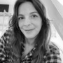 Portretfoto van auteur Stefanie Rondags