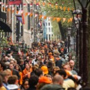 Straten van Amsterdam tijdens koningsdag
