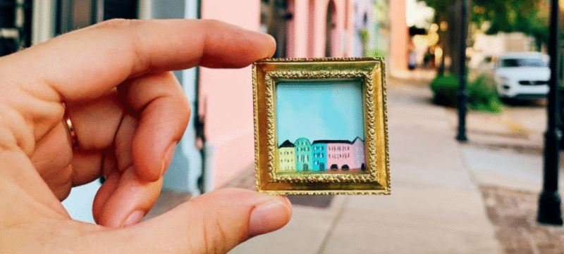 Tiny art