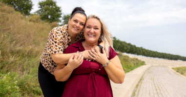 20250814 – Evelien en Esther – Liselotte Habets 7112- lr