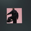 vrouw geeft op en stapt weg van haar plannen