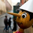 foto van pinokkio die leugens vertelt