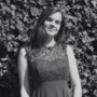 Portretfoto van auteur Lauren Stokman