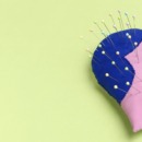 illustratie van een gezicht dat veel prikkels binnenkrijgt