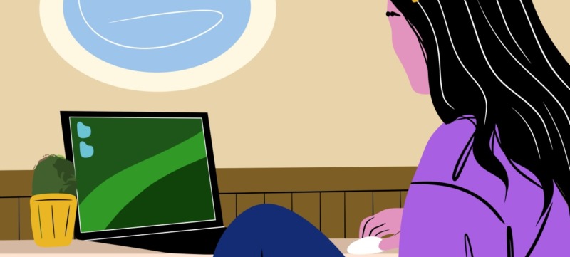 vrouw aan het werk op haar laptop