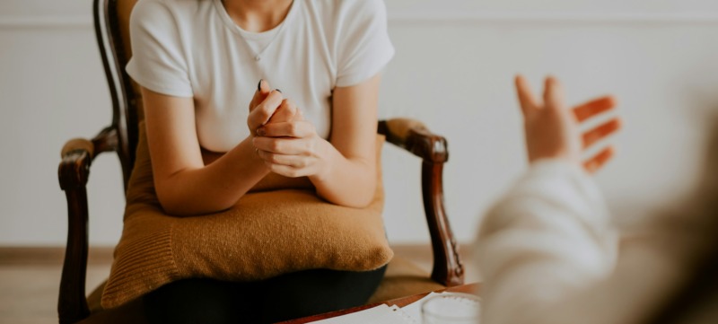 persoon in therapie