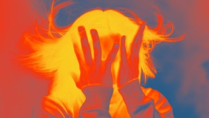 persoon straalt negatieve energie uit