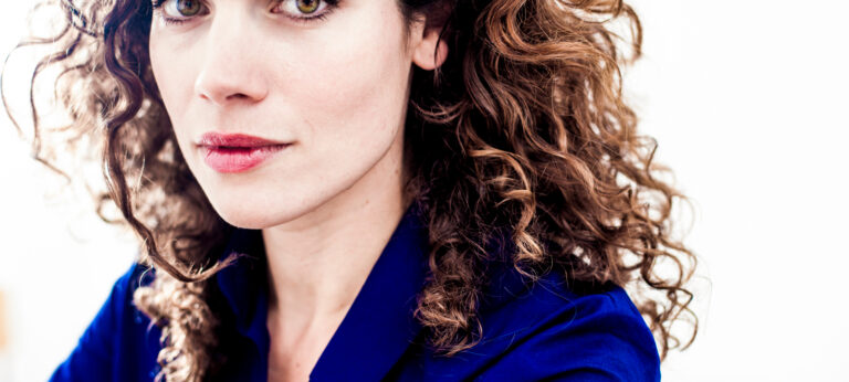 Anna Drijver
