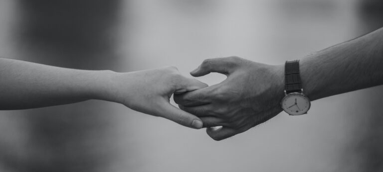 Ben je er nog voor mij? Hoe EFT-therapie relaties redt