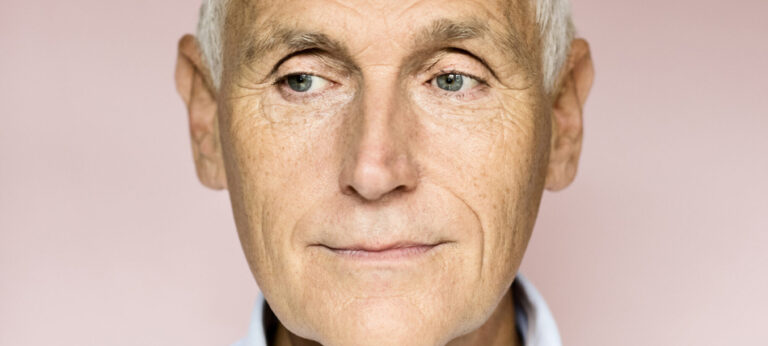 Portretfoto Arthur Japin - Psychologie Magazine editie 12 - Hooggevoeligheid
