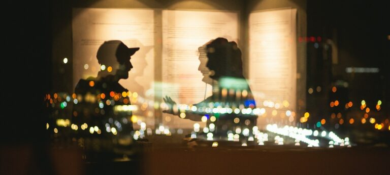 Hoe reageer je op gaslighting? Dit zijn effectieve antwoorden op emotionele manipulatie