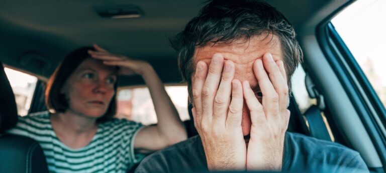 foto van twee mensen die ruzie maken ter illustratie bij een artikel over emotionele manipulatie