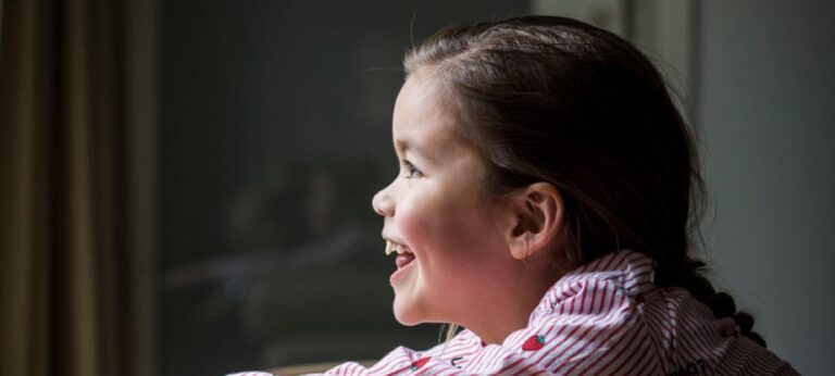 Indy (6) heeft selectief mutisme: niet durven praten terwijl je het wel kan