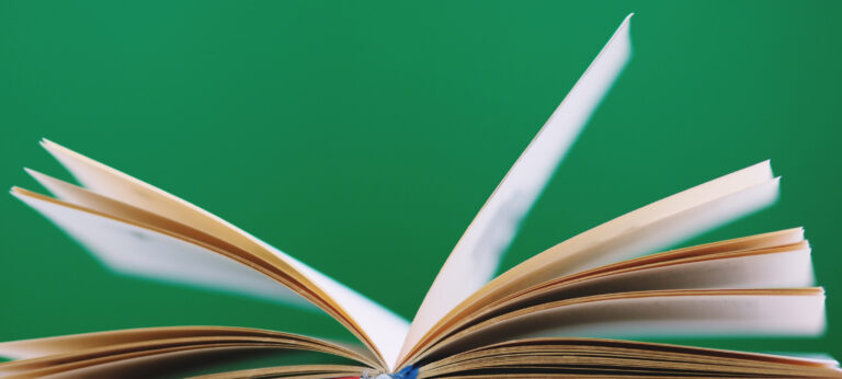 Hierom leest iedereen Mark Manson